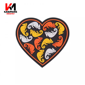 Écusson PVC personnalisé de qualité supérieure, imperméable, durable, en caoutchouc souple, avec logo, pour vêtements, vestes, chapeaux et accessoires - Product Image 1