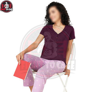Chemise de nuit pour femme en coton biologique de qualité supérieure, respirante, violet foncé, avec boutons décoratifs, vêtements de maison haut de gamme pour femmes - Product Image 3
