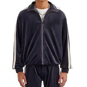 Ensemble de survêtement d'hiver en velours rouge pour homme, ensemble de luxe en velours épais, sweat à capuche et pantalon de jogging, deux pièces, streetwear tendance, logo personnalisé, confortable - Product Image 6