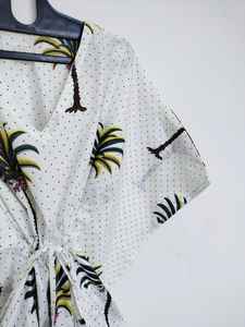 Robe kaftan indienne en coton faite à la main, légère, pour la plage, imprimé palmiers - Product Image 5