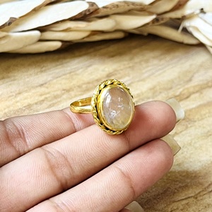 Anillos de Piedra Lunar Favoritos del Mercado, Anillo Bohemio de Latón para Mujer, Chapado en Oro de 18k, Joyería Vintage con Diseño de Cuerda Trenzada para Venta al por Mayor/OEM/ODM - Product Image 3