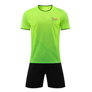 Nouvelle conception 2026 : Ensemble d'uniformes de football sur mesure à manches courtes, couleur unie, pour hommes – Tenue de sport - Product Image 1