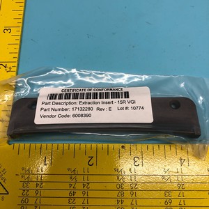AXCELIS 17132280 EATON EXTRACTION INSERT - อุปกรณ์และชิ้นส่วนเซมิคอนดักเตอร์ระดับโลกที่เชื่อถือได้ - Product Image 1
