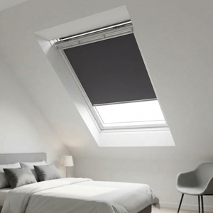รางม่านม้วนกันแสงแบบติดเพดาน ยี่ห้อ Velux ดีไซน์ทันสมัย เรียบง่าย ผลิตจากโพลีเอสเตอร์ - Product Image 1