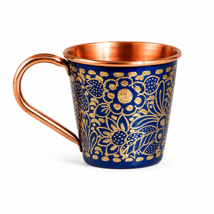 Taza de Cobre Puro Hecha a Mano con Diseño Floral de Esmalte Azul, 400 ml, Taza Ayurvédica para Beber, Taza de Cobre Martillado para Agua, Café, Té - Product Image 1