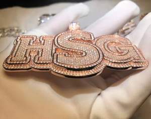 Colgante de Lujo Personalizado con Iniciales HSG en Forma de Diamante, Chapado en Oro Rosa, con Incrustaciones de Diamantes, Estilo Hip Hop - Product Image 1