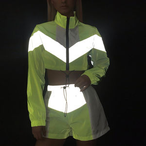 Vestes softshell légères imperméables pour femmes avec logo personnalisé en gros, vestes coupe-vent courtes - Product Image 4