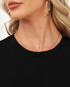 Camiseta de Manga Corta con Cuello Redondo Negra para Mujer, Corte Ajustado, Informal, de Color Sólido, de Algodón Jersey, para Primavera y Verano - Product Image 2