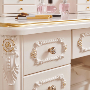 Elegante y Clásico Tocador de Caoba Sólida con Espejo y Detalles en Blanco y Dorado, Set de Vanidad para Hotel, Villa o Dormitorio - Product Image 6