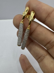 Pendientes de Oro Amarillo de 10 Quilates con Diamantes Cultivados en Laboratorio de 1.08 Quilates, Certificados por IGI, Modelo Barra Colgante - Product Image 6