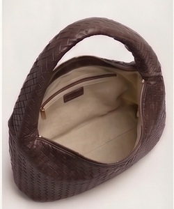 Sac fourre-tout hobo en cuir véritable tressé pour femme, style anglais, avec fermeture éclair et chaînes, sac à bandoulière de luxe personnalisé, vente en gros - Product Image 5