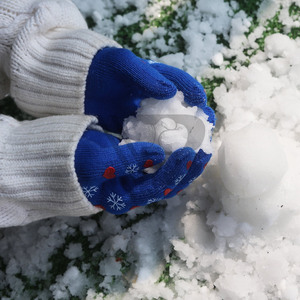 Mitaines et gants OEM tendance en coton et élasthanne, chauds, respirants, coupe-vent, pour sports d'hiver et activités de plein air - Product Image 4