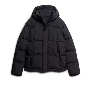 Fabricante de Chaquetas Acolchadas al por Mayor, Abrigos Ligeros de Invierno con Logotipos Personalizados para Marcas Minoristas y Compradores Internacionales - Product Image 1