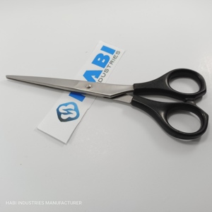 กรรไกรตัดขนสัตว์มืออาชีพ ใบมีดคม ด้ามพลาสติก ยี่ห้อ HABI INDUSTRIES สำหรับตัดแต่งขนสัตว์เลี้ยง ผลิตและขายส่งอุปกรณ์สำหรับสัตว์เลี้ยง - Product Image 3