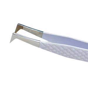 Pinces à cils de précision en acier inoxydable anti-magnétique à pointe lisse pour volume et pose classique à prix raisonnable - Product Image 3