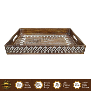 Plateau en bois de manguier massif sculpté à la main |   Plateau de service rectangulaire en bois au design élégant avec poignées pour la maison et la restauration - Product Image 3