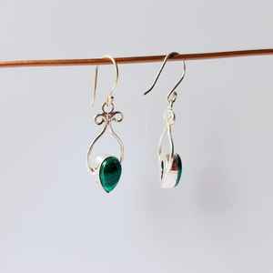 ต่างหูมรกตทรงลูกแพร์ ชุบทอง เงินสเตอร์ลิง งานแฮนด์เมด สำหรับผู้หญิง ของขวัญวันครบรอบสุดหรู - Product Image 2