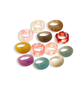 Cutes Vintage Modern Acrylic Cocktail Resin <b>Rings</b> In Orange Red <b>Black</b> Green Unisex Statement Jewelry For Daily Wear Party - Product Image 5