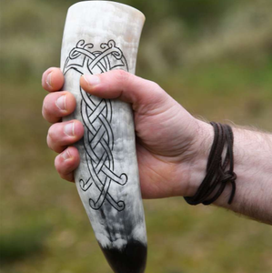 Corne à boire viking artisanale FAIZA CRAFT de haute qualité, écologique, en corne de buffle authentique, design médiéval viking - Product Image 3