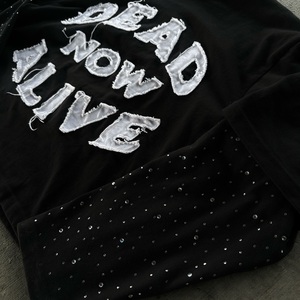 เสื้อยืดแขนสั้นทรงบ็อกซี่พิมพ์ลายดิจิทัลสำหรับผู้ชาย ผ้าฝ้าย 100% ประดับคริสตัล สองชั้น แบบครอป - Product Image 3