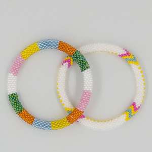 สินค้ามาใหม่ - สร้อยข้อมือลูกปัดพู่หลากสีสำหรับฤดูร้อน - ของขวัญสไตล์โรแมนติก - Product Image 3