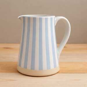 Su diseño simple pero elegante complementa tanto los arreglos de mesa modernos como los tradicionales. - Product Image 6
