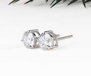 Hot 18K Solid Gold IGI Certified Lab Grow Diamond <b>Stud</b> Earrings Pair Three Prong Minimalist Martini <b>Stud</b> Earring Pair For Gift - Product Image 3