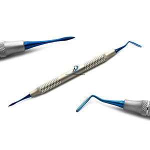 Kit d'instruments chirurgicaux parodontaux manuels en acier inoxydable pour extraction dentaire atraumatique, comprenant des periotomes et des détartreurs à lame fine - Product Image 3