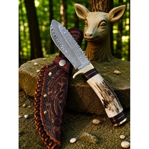 Couteau de chasse et d'abattage artisanal en acier Damas de qualité industrielle, lame droite à pointe tombante de 9 pouces, manche en résine, par Ahmad Fabric - Product Image 2