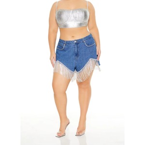 Shorts en jean pour femmes avec poches et bas de short entièrement ornés de strass, shorts de fête sexy pour femmes - Product Image 1