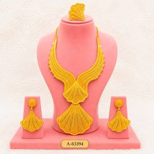Traditional Indian Gold Finish Statement Necklace & Earrings Jewelry <b>Sete</b> A-63392 - Product Image 2