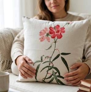 Housse de coussin décorative en coton texturé aux tons neutres et rose rougeâtre, motifs botaniques, approvisionnement international en gros 18X18 - Product Image 1