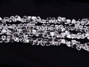 Cuentas de cuarzo cristalino facetadas de 7x7 mm, forma de trillón, cuentas sueltas triangulares de cuarzo transparente natural, piedra semipreciosa para joyería. - Product Image 2