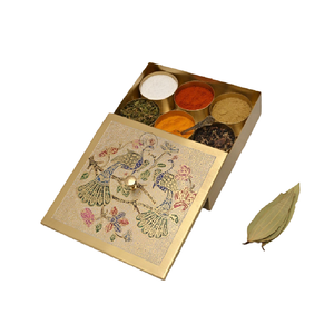 Boîte à épices en laiton doré de style traditionnel moderne, personnalisée, faite à la main, outils et gadgets de cuisine, boîte de rangement pour épices indiennes Masala en métal - Product Image 5