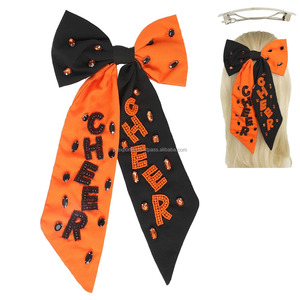 Nœud de cheerleading personnalisé en satin perlé avec lettres, accessoire capillaire décontracté pour équipe scolaire, pince à cheveux pour enfants, vente en gros - Product Image 1