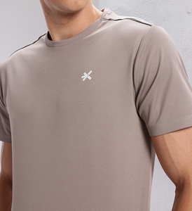 T-shirt sportif à manches courtes pour homme, coupe ajustée, séchage rapide, couleur unie, col rond, tricoté en polyester, pour les activités sportives - Product Image 5