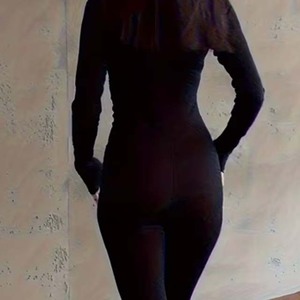 Combinaison de sport pour femme à col montant et demi-zip, idéale pour l'exercice intensif et le yoga - Product Image 4