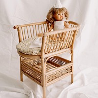 Table à langer en rotin pour poupées, un cadeau idéal pour les enfants, jouet de table à langer pour poupées.