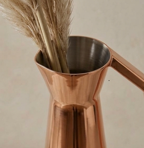 Vase de table en cuivre avec poignée géométrique – Tendance pour mariages, fêtes, maison et jardin – Décoration moderne - Product Image 5
