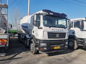 Camion malaxeur SITRAK 16 mètres cubes 8X4 d'occasion 2021, camion malaxeur à béton SHACMAN 16m3 avec pompe, moteur, boîte de vitesses d'origine - Product Image 3