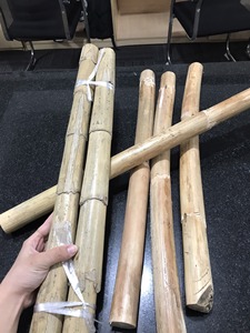 Pôles en bambou durables du Vietnam, idéaux pour les clôtures de jardins et de fermes - Product Image 3