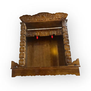 L'autel ancestral dédié à ses ancêtres a été sculpté dans du bois de toona. - Product Image 6