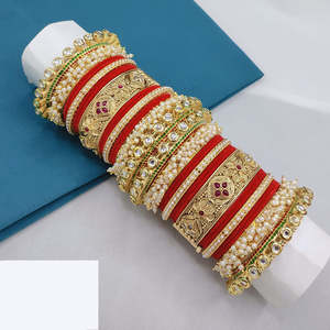 Regal Finish Pota Kundan and Pearl Bridal <b>Bangles</b> <b>Set</b> - Product Image 3