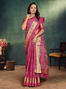 Designer Jacquard Weaving <b>Silk</b> Koti With Cotton <b>Kurta</b> Pant And Matching Saree Set - Product Image 4