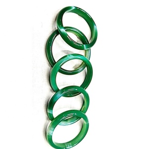 กำไลหยกเขียวธรรมชาติทำมือ เครื่องประดับแฟชั่นเสริมฮวงจุ้ย ของขวัญสำหรับทุกเพศ - Product Image 4