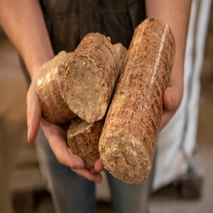 Briquettes de bois approuvées par l'UE, vente en gros, excellente qualité, produit énergétique au meilleur prix, en stock, prêtes à la vente - Product Image 2