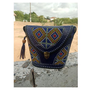 Sac de messager en cuir perlé pour femmes de l'Inde Bohème Boho Sac à main perlé Soirée Shopping Sacs de fête en cuir - Product Image 3