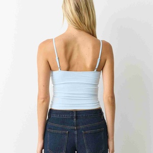 Camiseta sin mangas de punto transpirable para mujer con logotipo personalizado, cuello redondo y tirantes finos, ideal para el verano. - Product Image 2