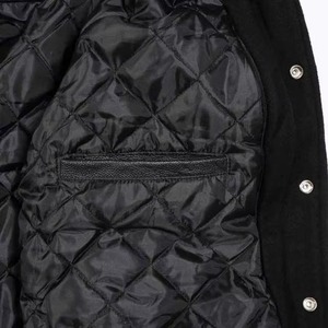 Veste universitaire pour homme, gris et noir, manches à revers, fermeture boutonnée, style décontracté, vêtement d'automne, coupe classique, polyester et coton - Product Image 3