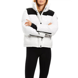 Vestes matelassées pour femmes de haute qualité à faible MOQ, manteaux d'hiver décontractés, respirants, imperméables, en tissu à mémoire de forme imprimé - Product Image 1